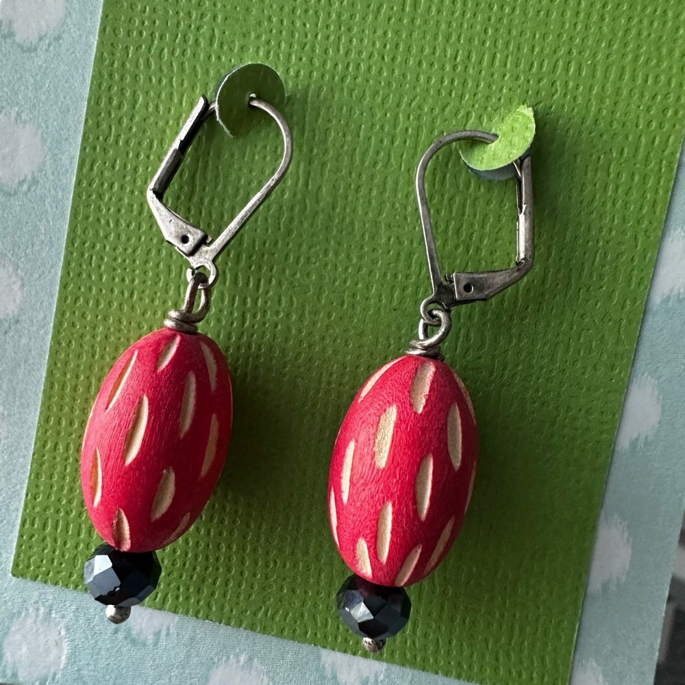 Pink Etched Wood and Black Oval Beaded Earrings